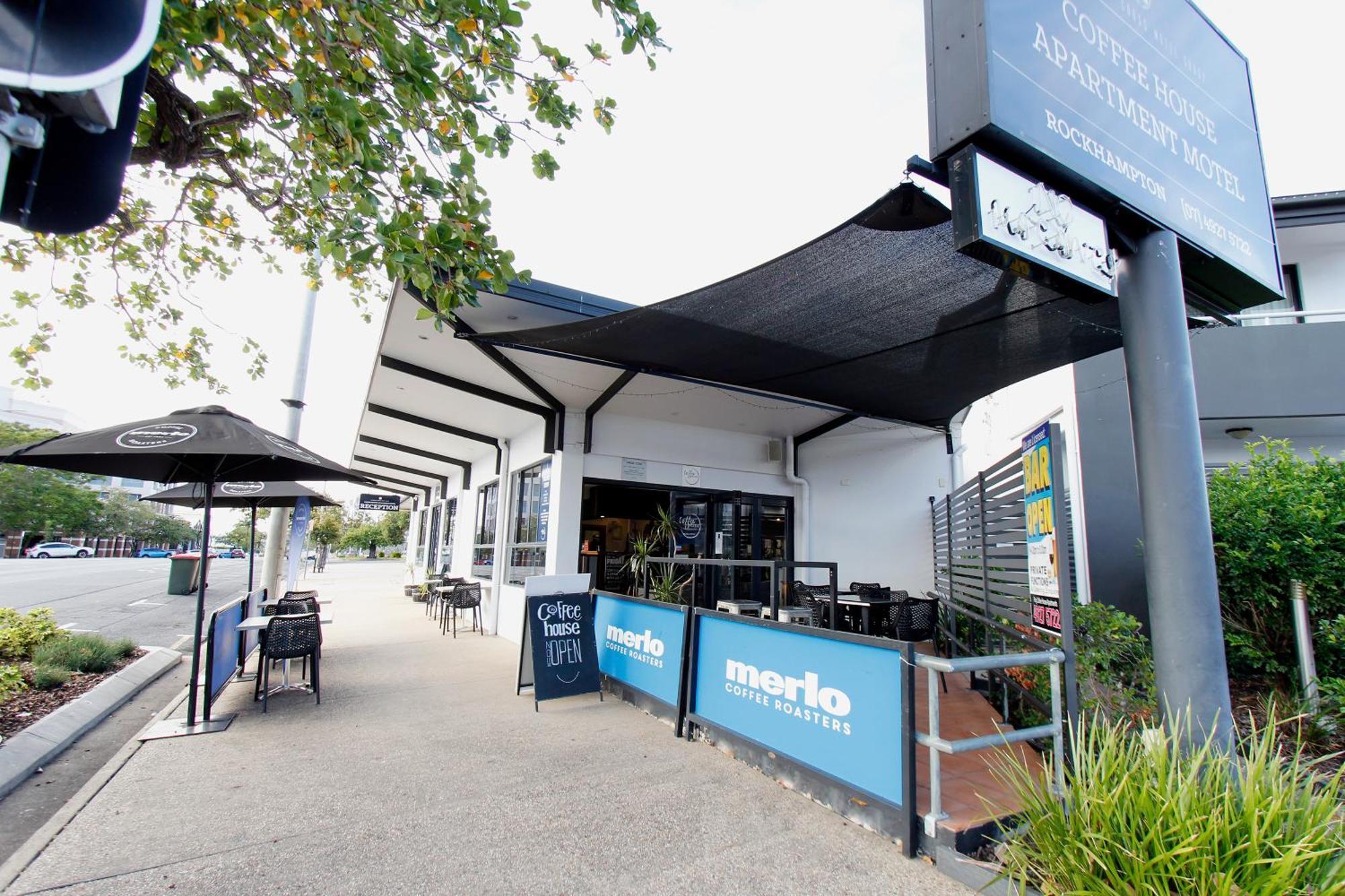 Coffee House Apartment Motel Rockhampton Esterno foto